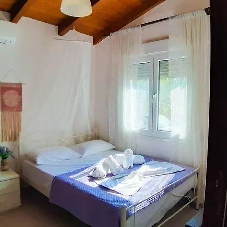 Apartment Inside The Trees Kalambaka